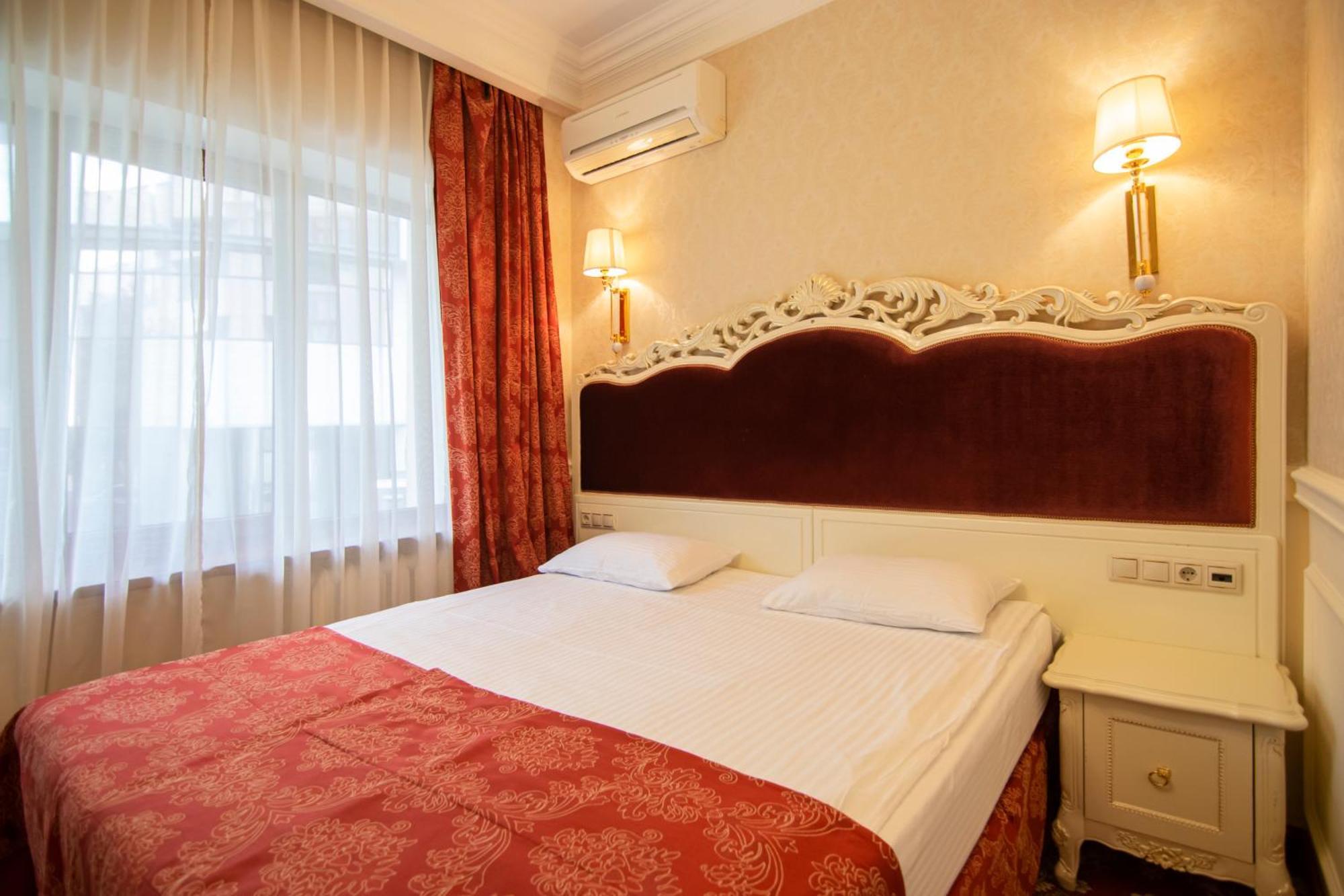 Royal Olympic Hotel