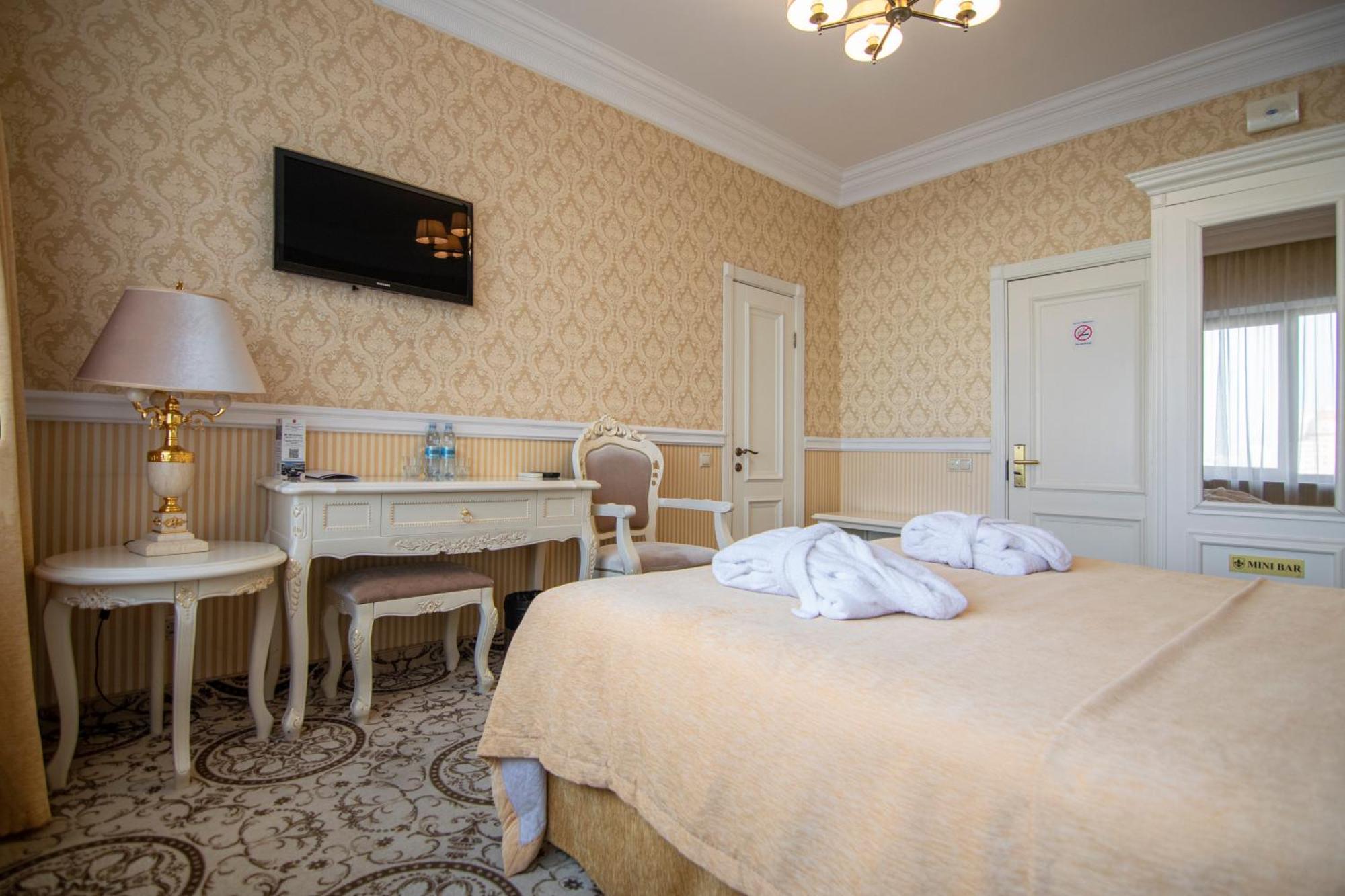 Отель Royal Olympic 3*