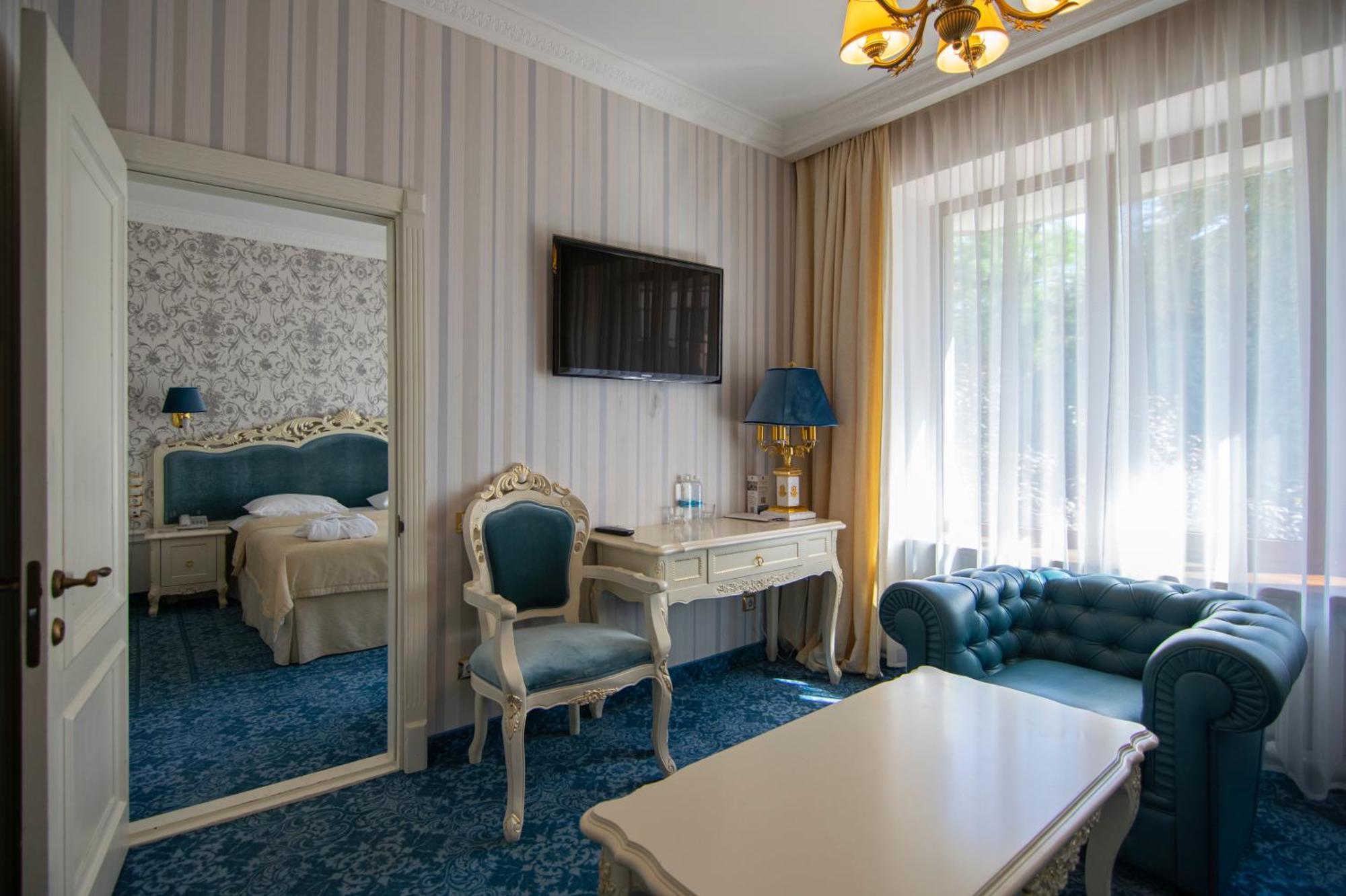 Royal Olympic 3*